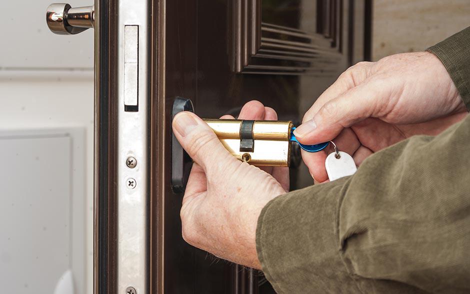 serrure de porte prix Mallemort
